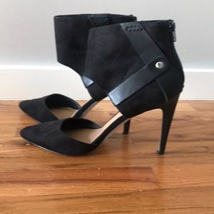 JustFab-Ankle Strapped Heel-Size: 11